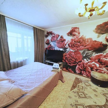 Уютные Апартаменты В Самом Центре Города كاراغاندي المظهر الخارجي الصورة